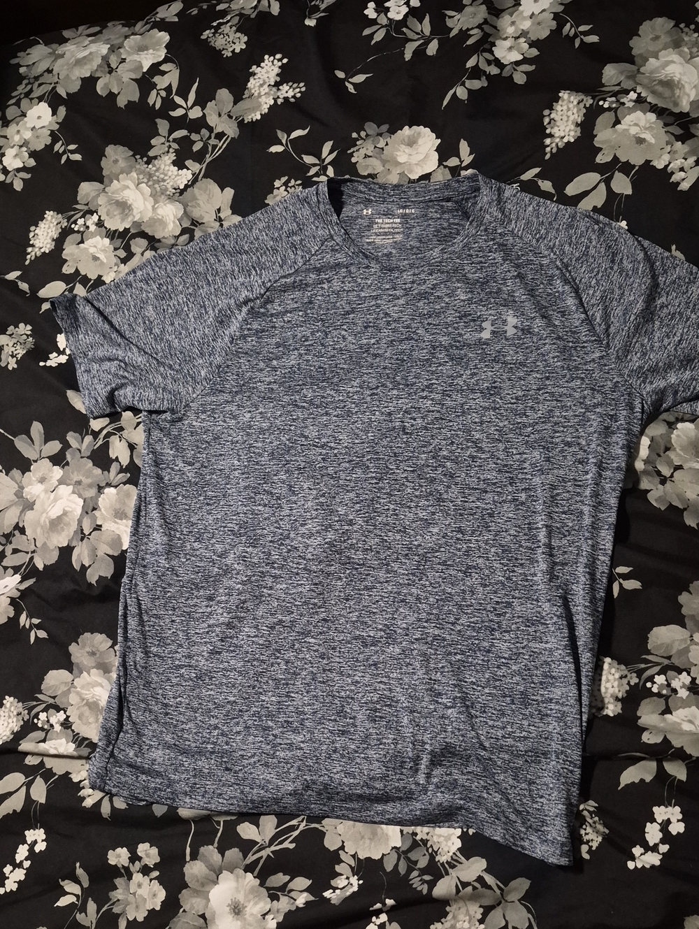 Under Armour Men’s Heathered Navy Short Sleeve Performance Tee